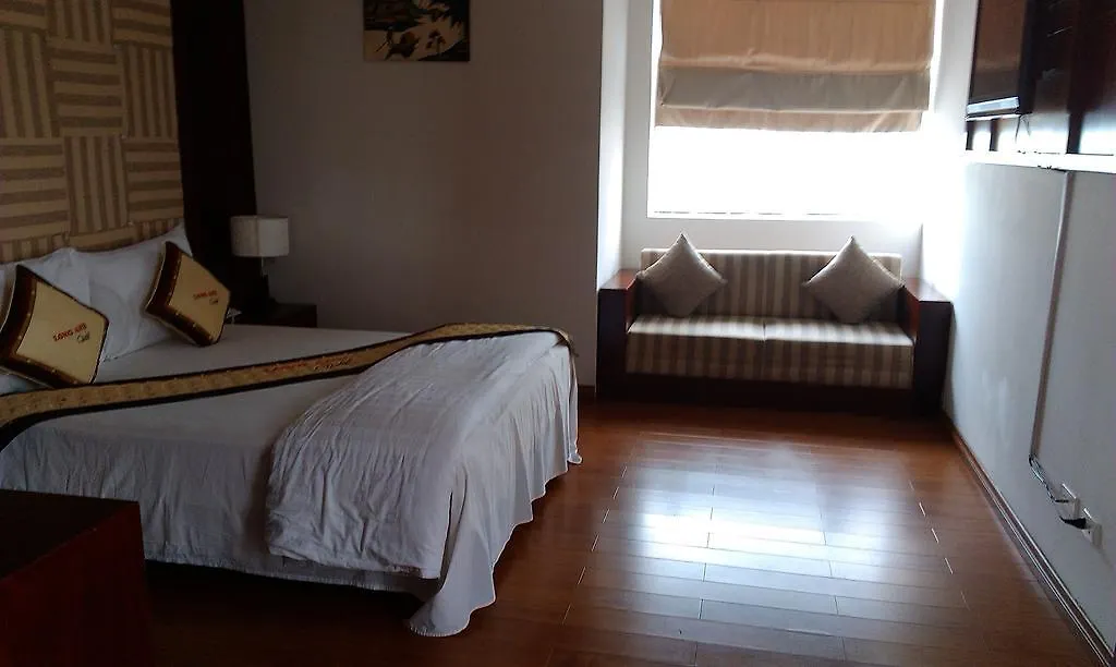 Long Anh Hotel Da Nang 2*,