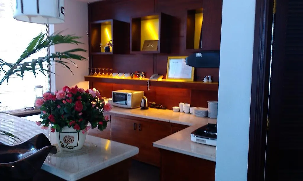 Long Anh Hotel Da Nang 2*,